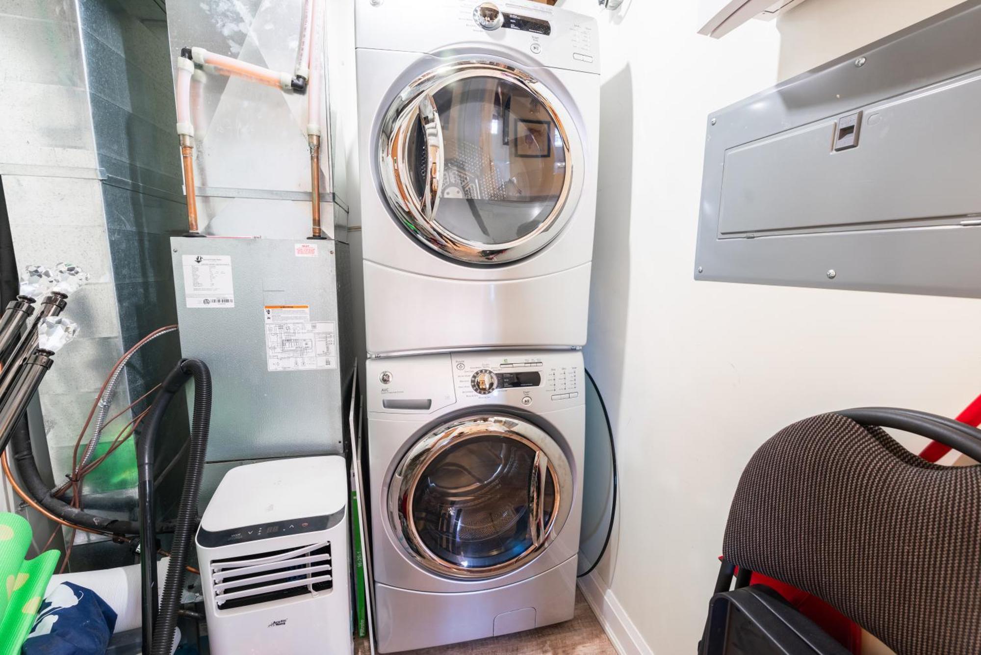 Spacious 3 Bedroom Apartment In Heart Of Niagara Thorold Exterior foto