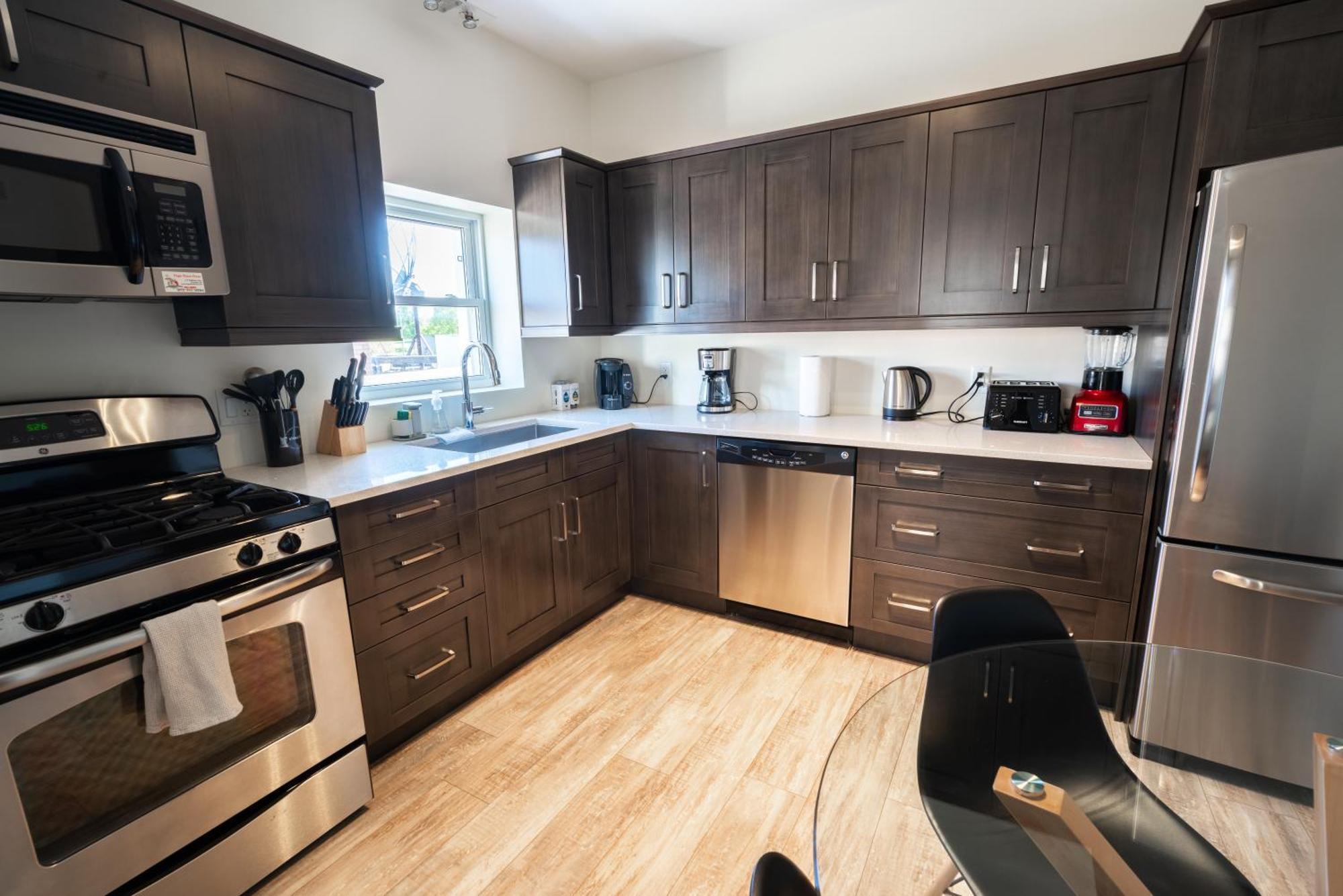 Spacious 3 Bedroom Apartment In Heart Of Niagara Thorold Exterior foto