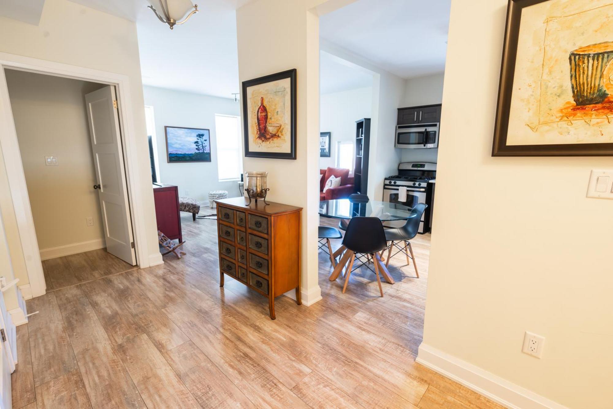 Spacious 3 Bedroom Apartment In Heart Of Niagara Thorold Exterior foto