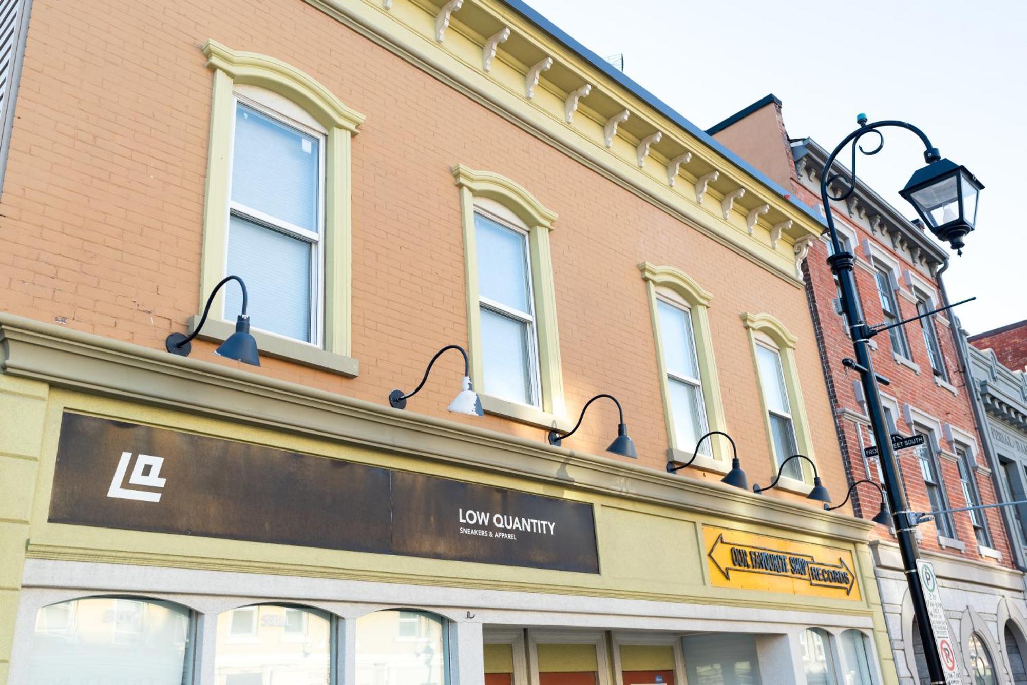 Spacious 3 Bedroom Apartment In Heart Of Niagara Thorold Exterior foto