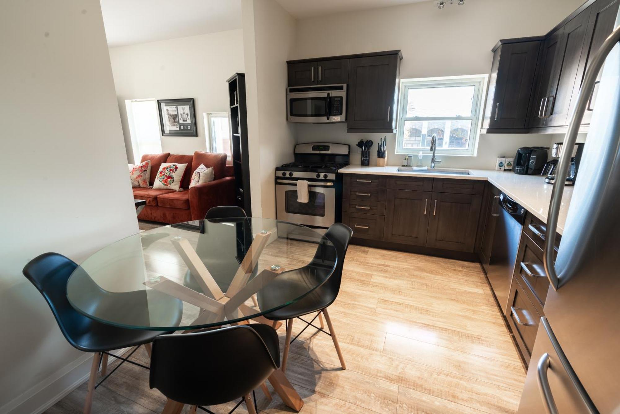 Spacious 3 Bedroom Apartment In Heart Of Niagara Thorold Exterior foto